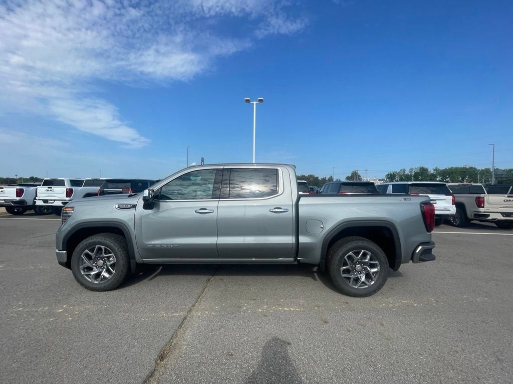 2026 GMC Sierra 1500 SLT - Photo 13
