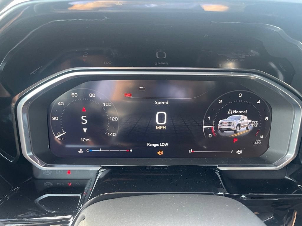 2026 GMC Sierra 1500 SLT - Photo 18