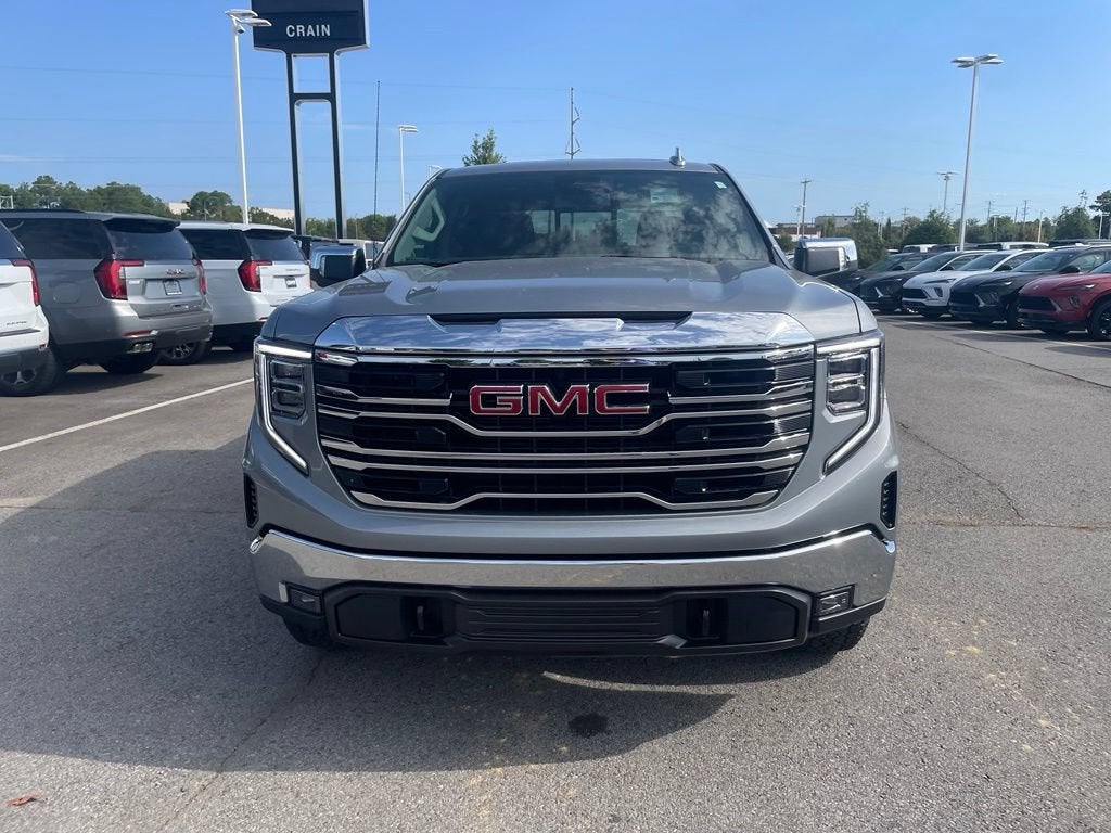 2026 GMC Sierra 1500 SLT - Photo 2