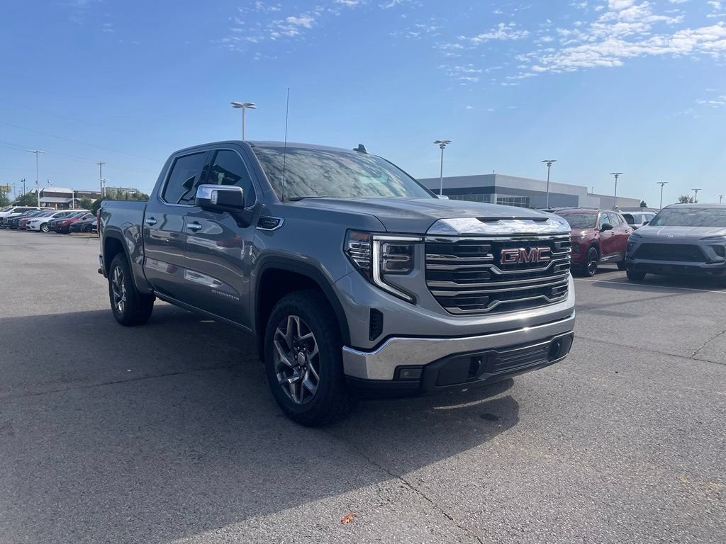 2026 GMC Sierra 1500 SLT - Photo 4