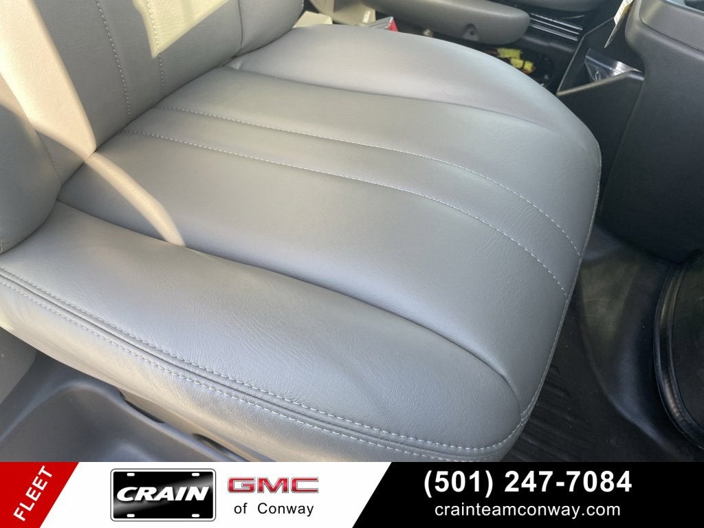 2025 GMC Savana Cargo 2500 Work Van