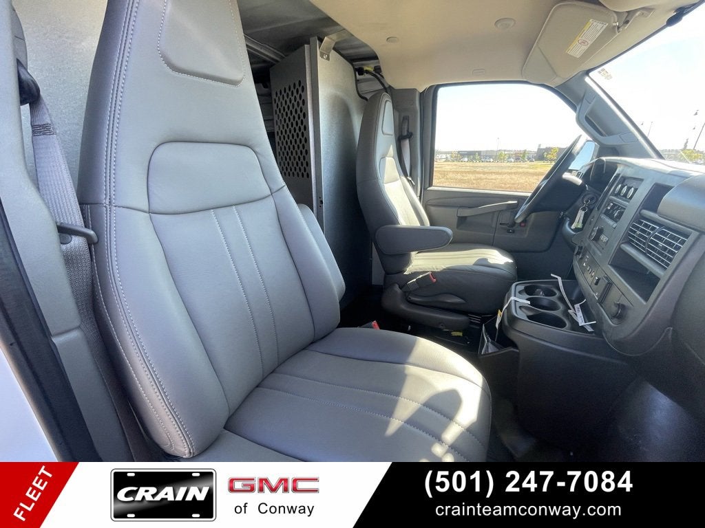 2025 GMC Savana Cargo 2500 Work Van