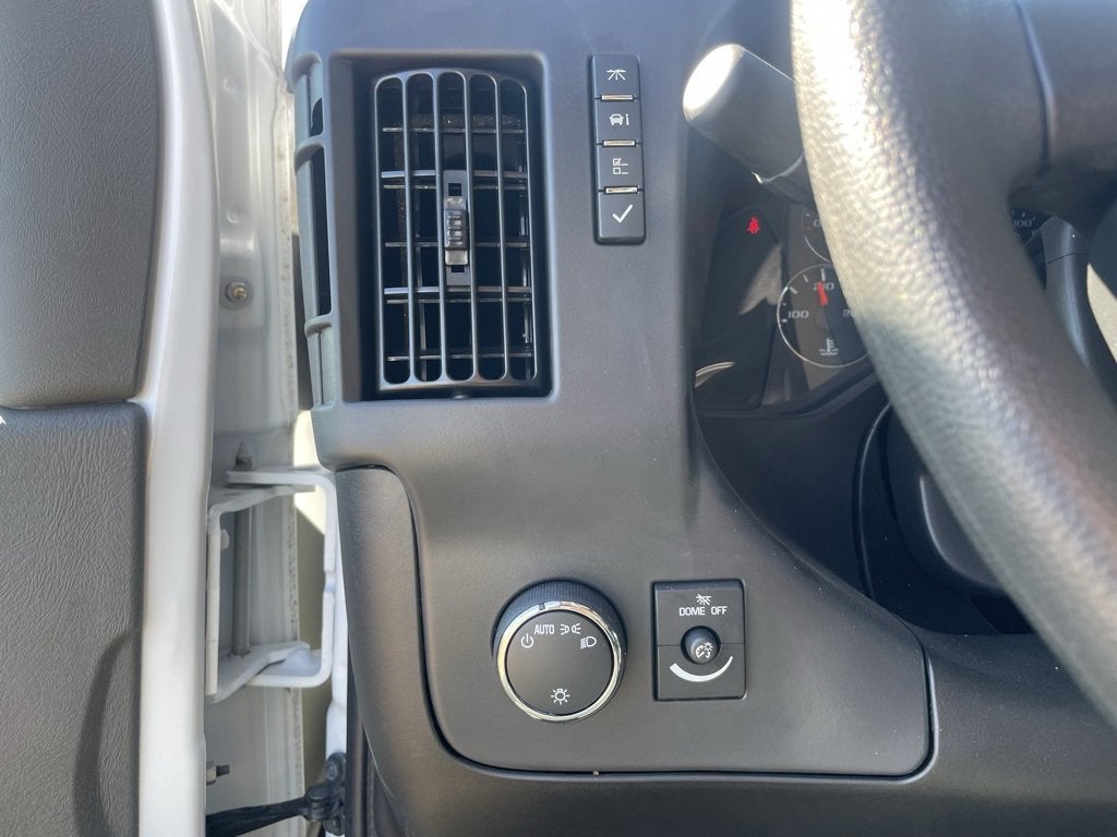 2025 GMC Savana Cargo 2500 Work Van