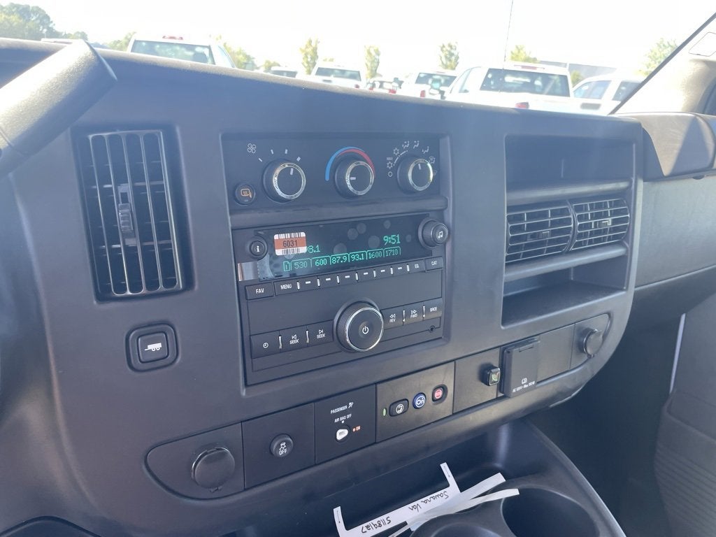 2025 GMC Savana Cargo 2500 Work Van