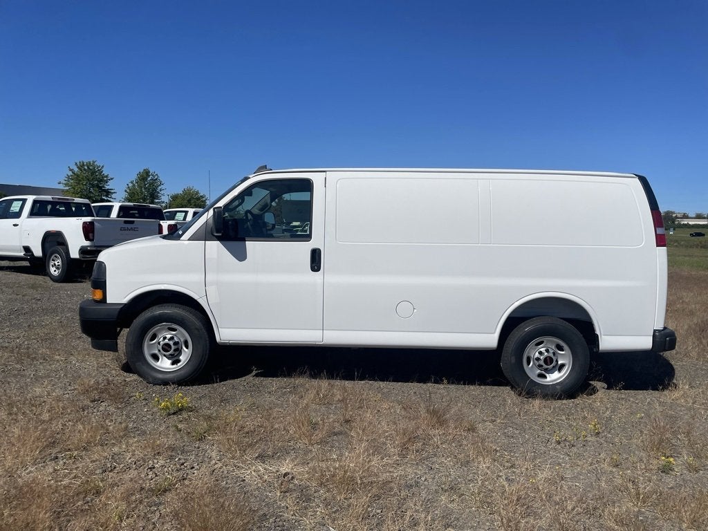 2025 GMC Savana Cargo 2500 Work Van
