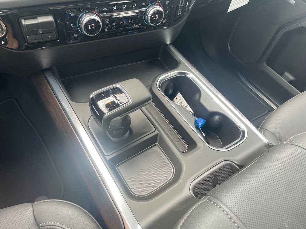 2026 GMC Sierra 1500 SLT - Photo 18