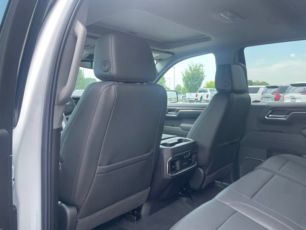 2026 GMC Sierra 1500 SLT - Photo 23