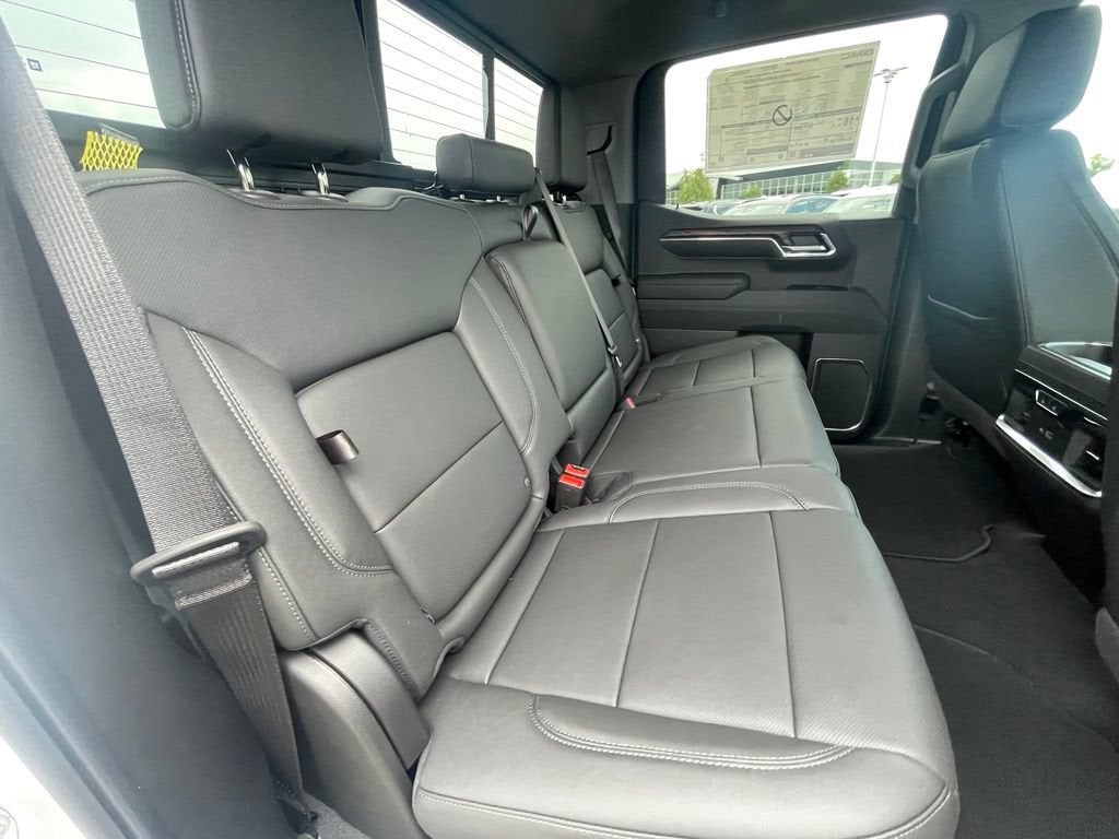 2026 GMC Sierra 1500 SLT - Photo 26
