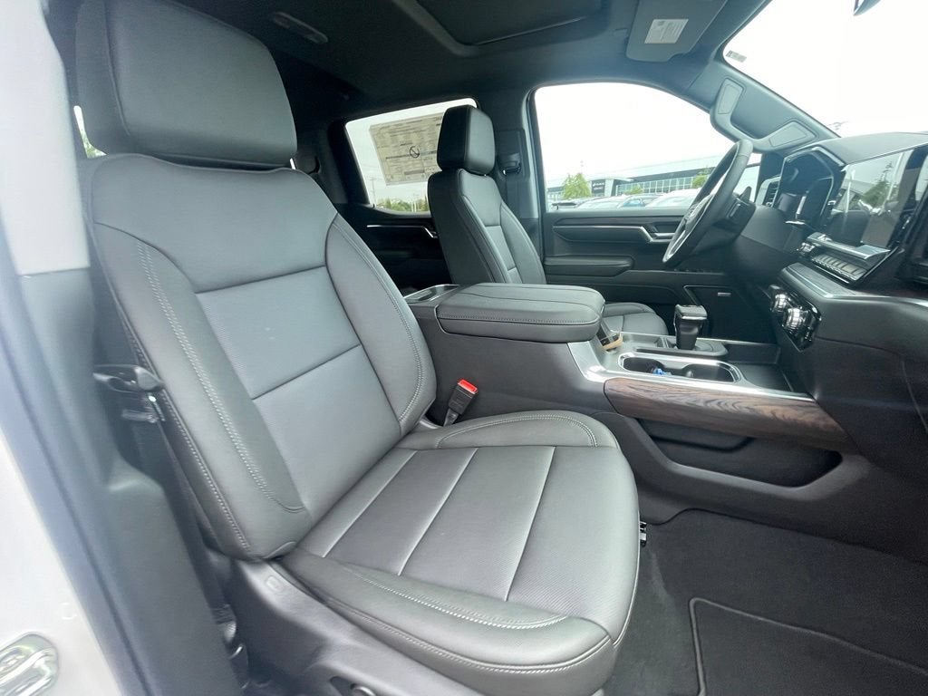 2026 GMC Sierra 1500 SLT - Photo 27
