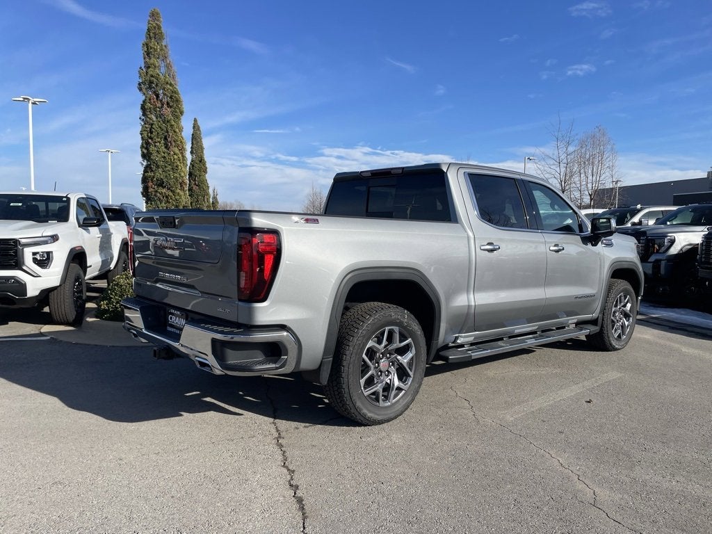 2025 GMC Sierra 1500 SLT