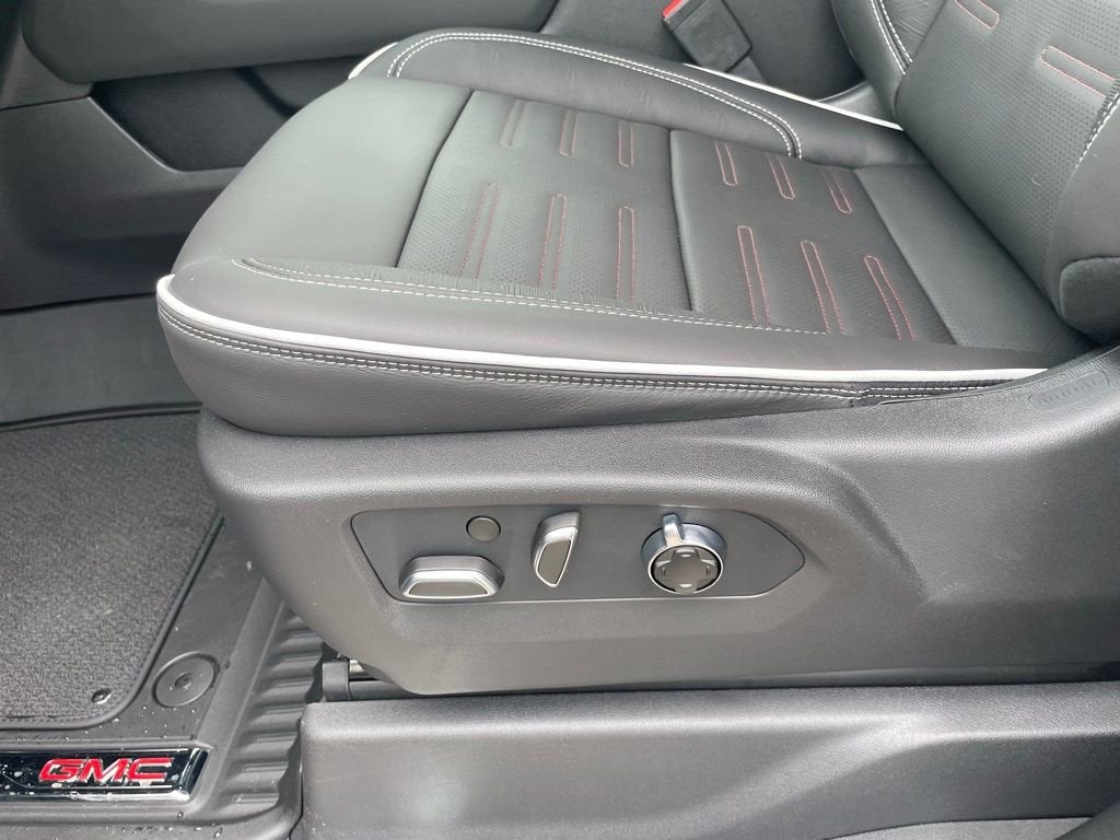 2026 GMC Sierra 1500 AT4X - Photo 10