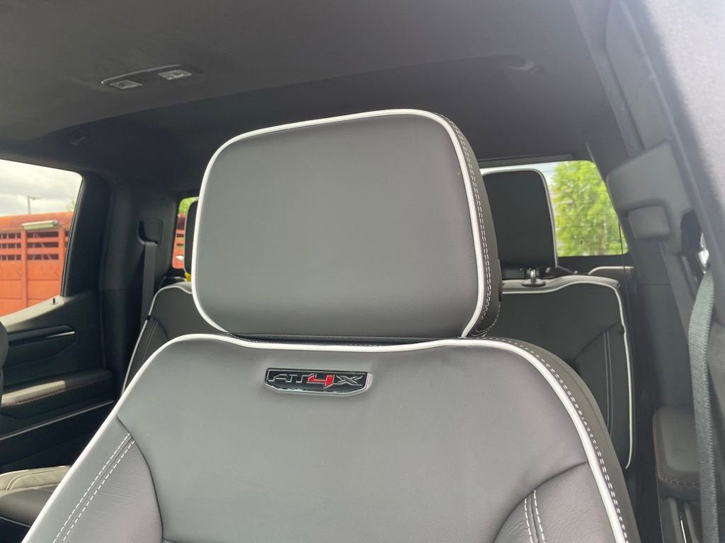 2026 GMC Sierra 1500 AT4X - Photo 20