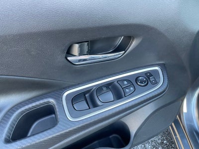 2023 Nissan Versa SR