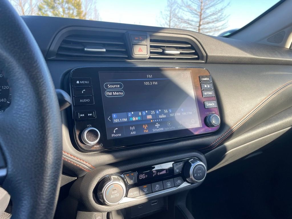 2023 Nissan Versa SR