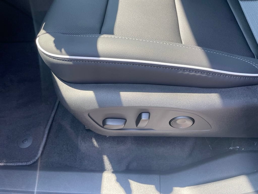 2027 Buick Enclave Preferred - Photo 14