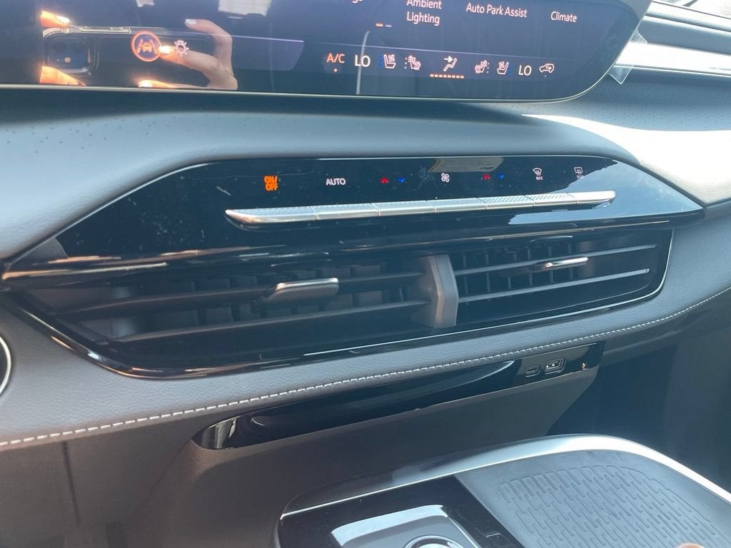 2027 Buick Enclave Avenir