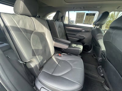 2021 Toyota Highlander Platinum