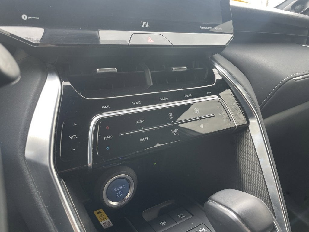 2022 Toyota Venza LE