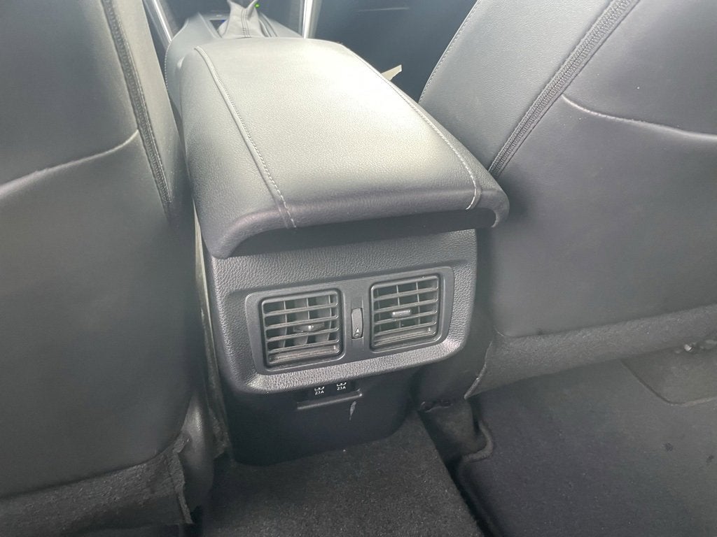 2022 Toyota Venza LE