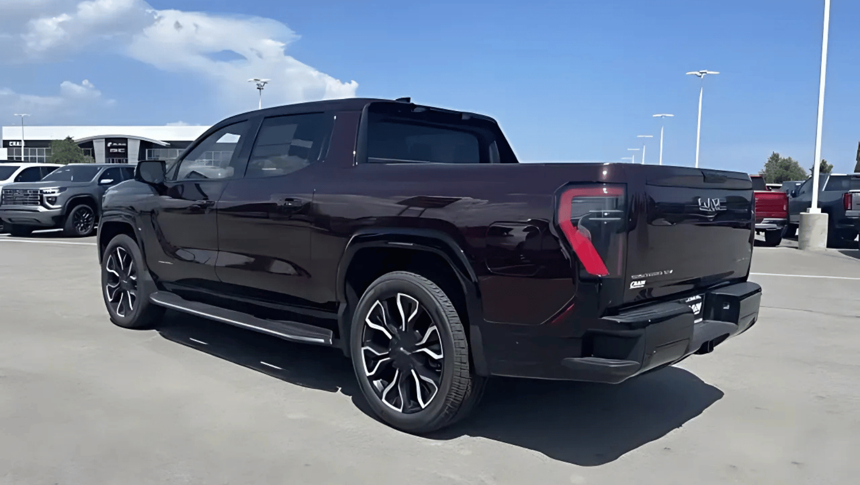 Side View of the 2025 GMC Sierra EV Denali