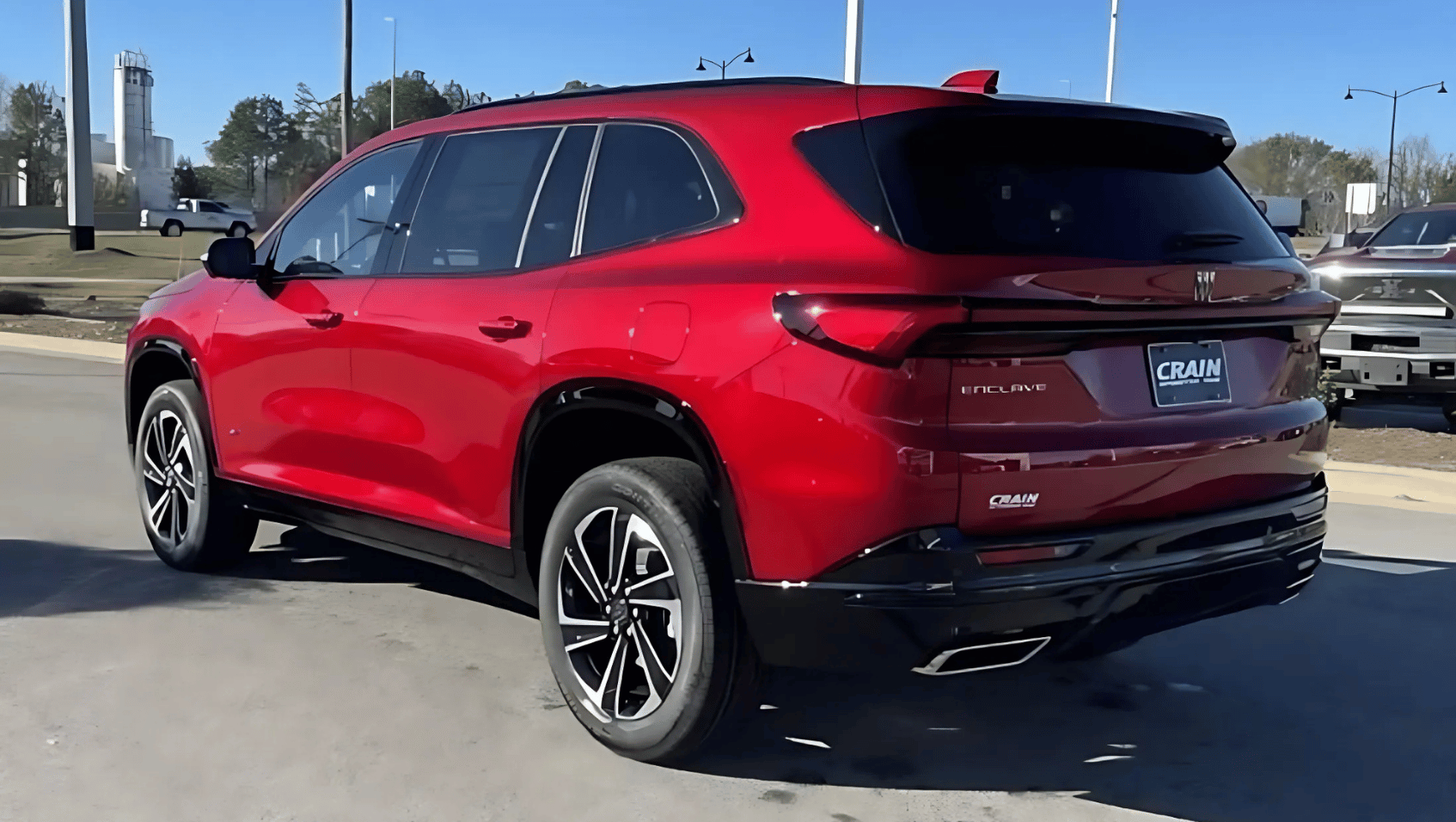 Side View of the 2025 Buick Enclave